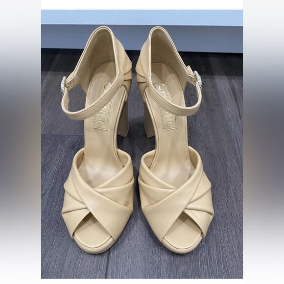 CHANEL BEIGE LEATHER PEARL CC LOGO HEELS SANDALS SHOES Size 38.5 new w/box - Picture 10 of 15